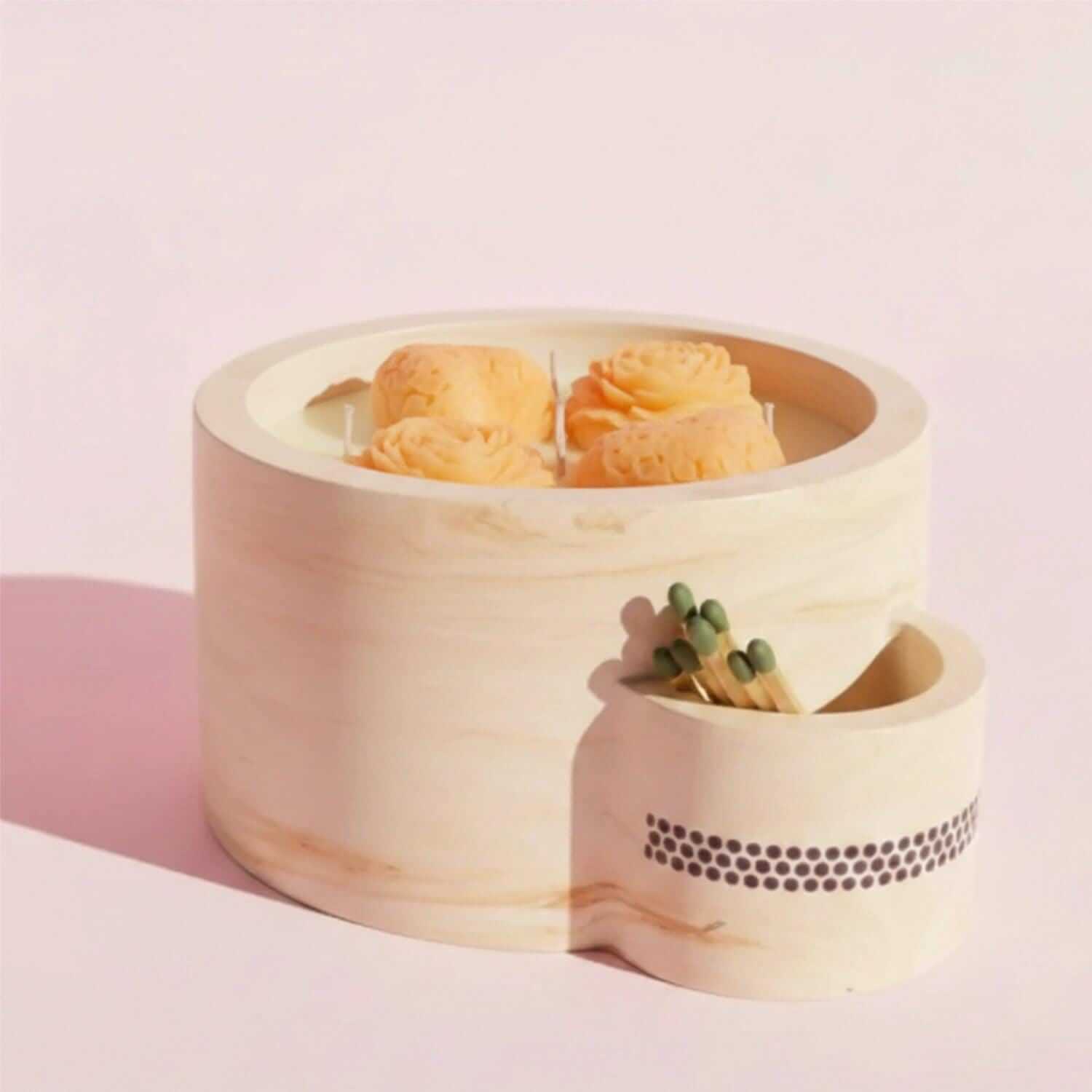 Handmade natural candles with custom shapes and colors for events in Broward County