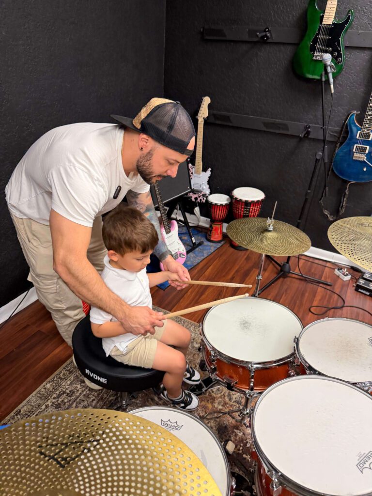 bilingual drum lesson for kids at Florida Music Lessons Coral Springs