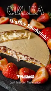 Oblea tropical de Cepifrutty rellena con frutas frescas, crema, salsas y queso rallado